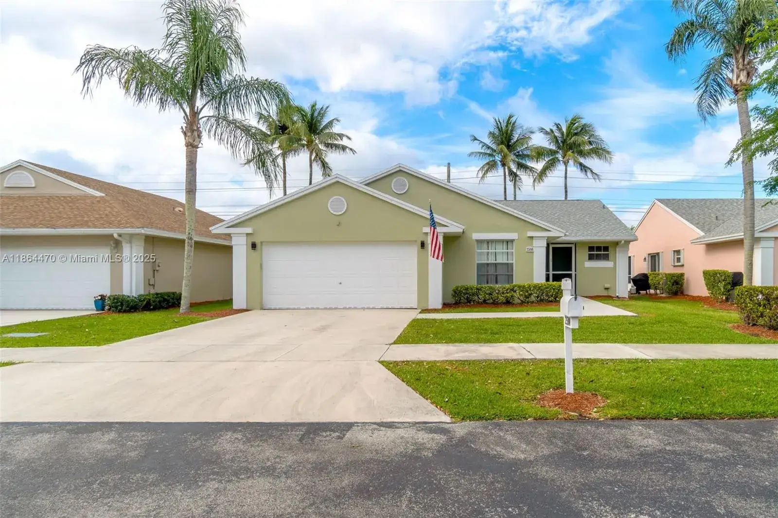 2 bedroom 2 bath Residential Lease for rent at 2590 SE 7th Pl, Homestead FL 33033