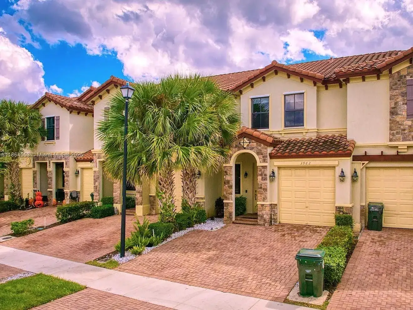 3 bedroom 2 bath Residential Lease for rent at 3962 Devenshire Ct, Coconut Creek FL 33073