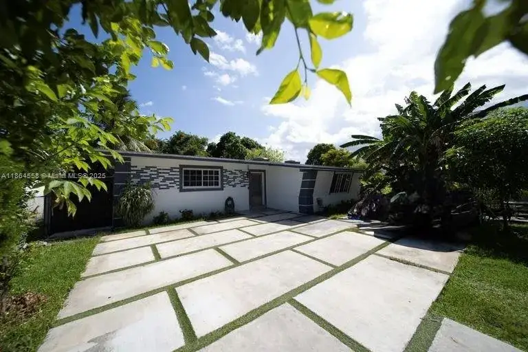 4 bedroom 3 bath Residential for sale at 520 NE 175th St, North Miami Beach FL 33162
