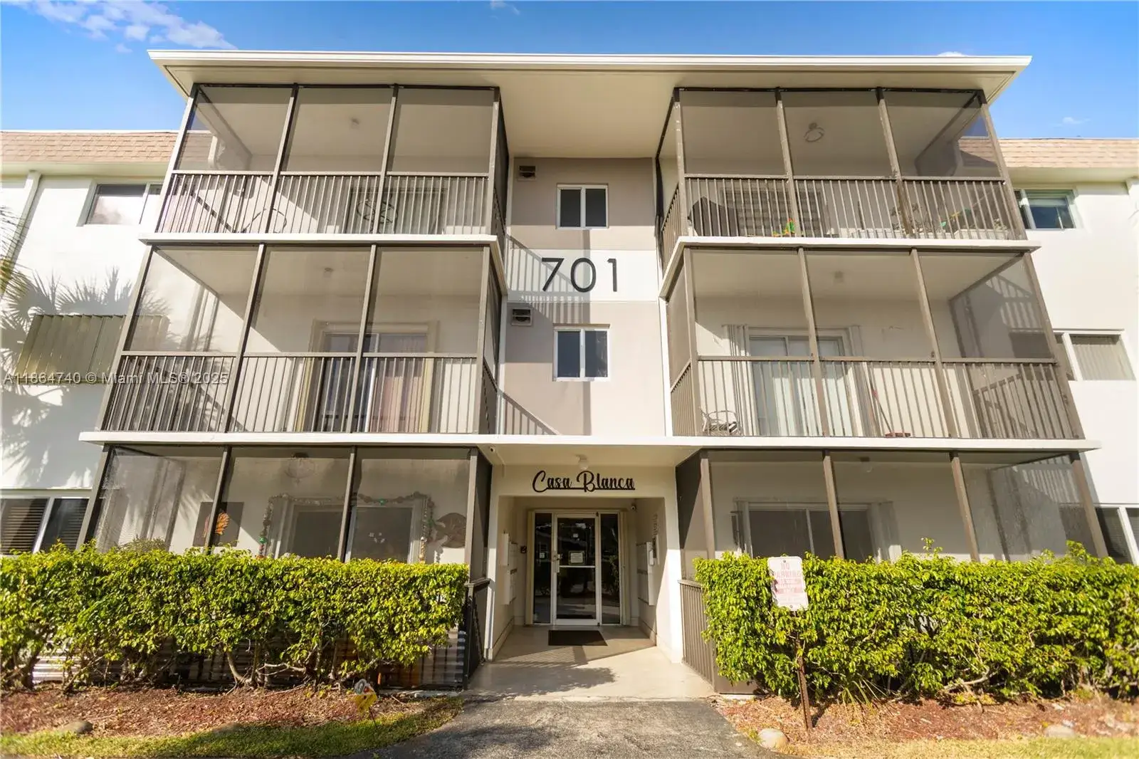 2 bedroom 2 bath Residential for sale at 701 NE 1st Ct # 209, Hallandale Beach FL 33009