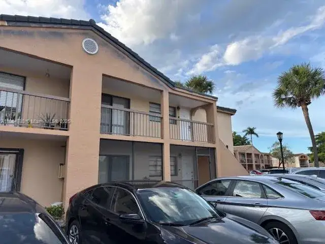 2 bedroom 2 bath Residential for sale at 18280 Mediterranean Blvd # 3, Hialeah FL 33015
