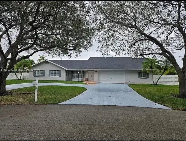 4 bedroom 2 bath Residential for sale at 14763 SW 152nd Pl, Miami FL 33196