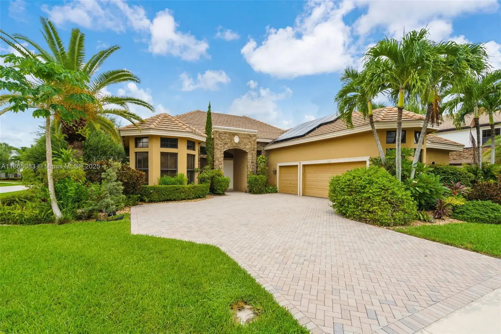 4 bedroom 4 bath Residential for sale at 3617 Royalle Ter, Wellington FL 33449