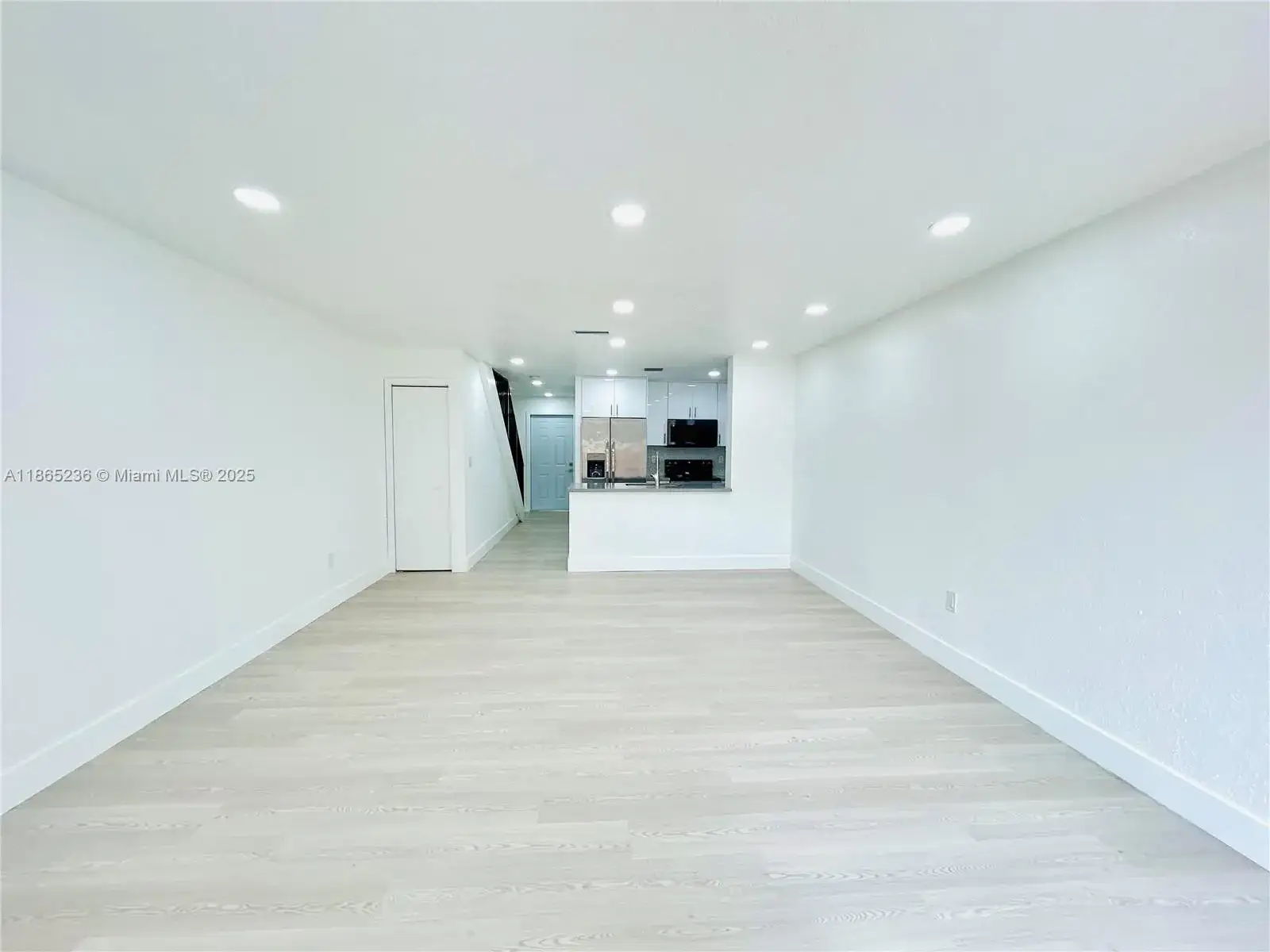 2 bedroom 2 bath Residential Lease for rent at 3639 W 11th Ave # 10, Hialeah FL 33012