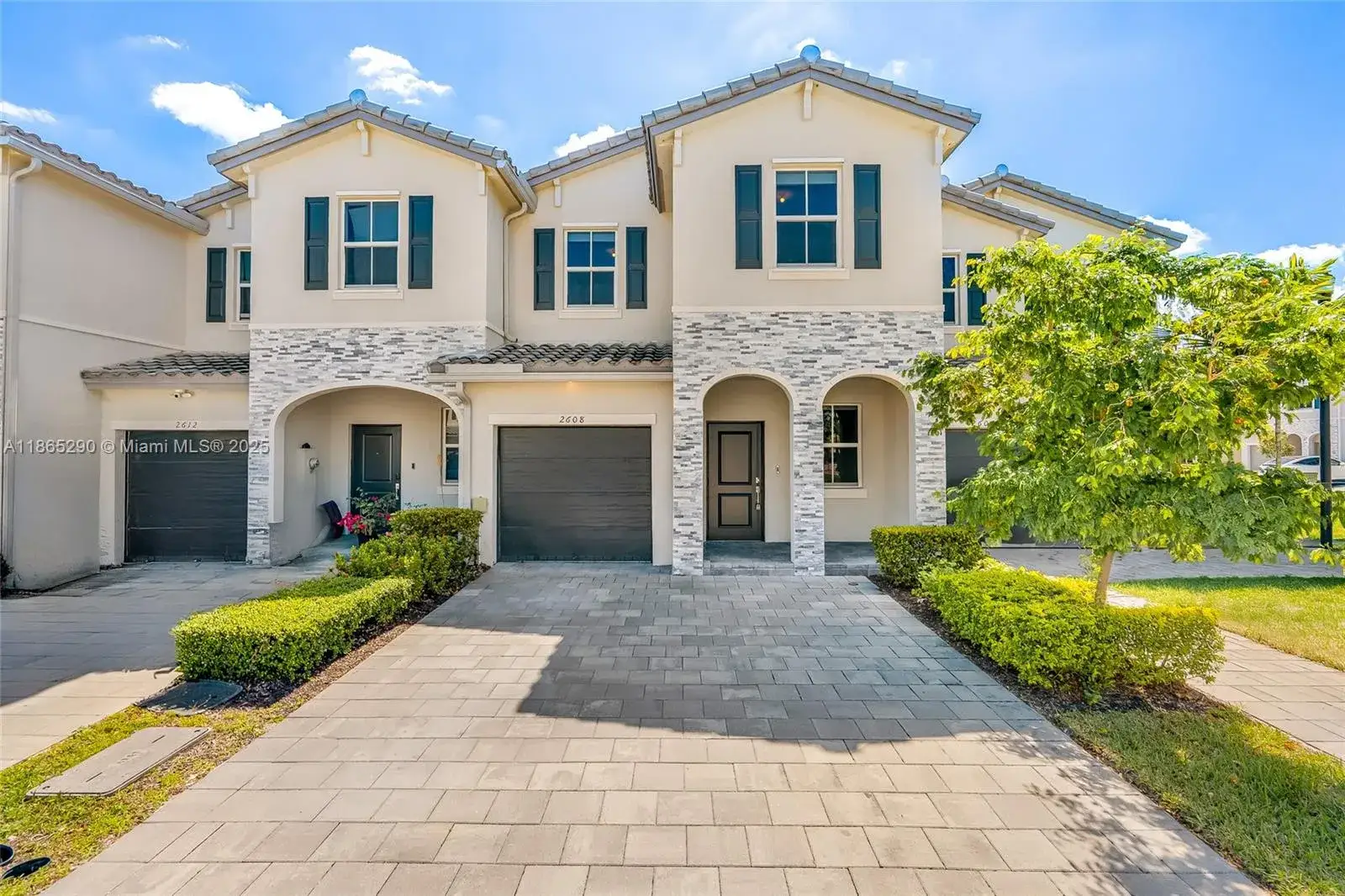 3 bedroom 2 bath Residential for sale at 2608 SE 11th Ct, Homestead FL 33035