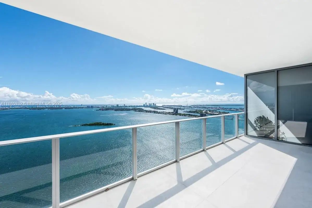 3 bedroom 3 bath Residential Lease for rent at 700 NE 24th St # 4303, Miami FL 33137