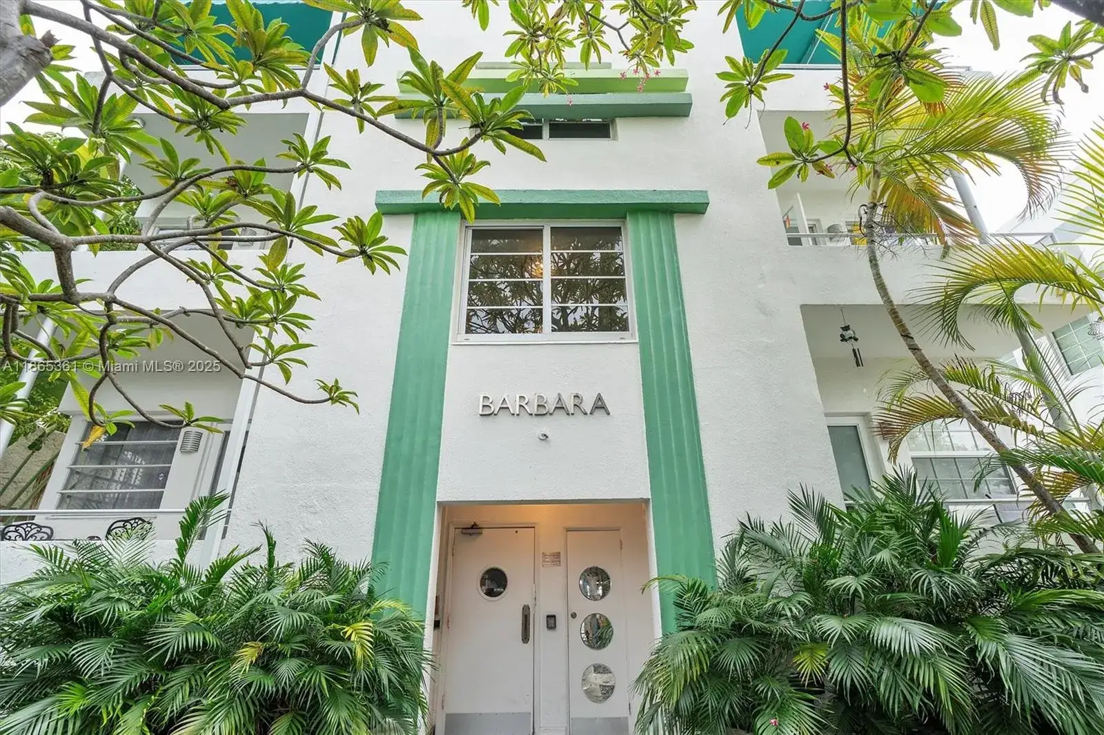 1 bedroom 1 bath Residential for sale at 1211 Pennsylvania Ave # E1, Miami Beach FL 33139