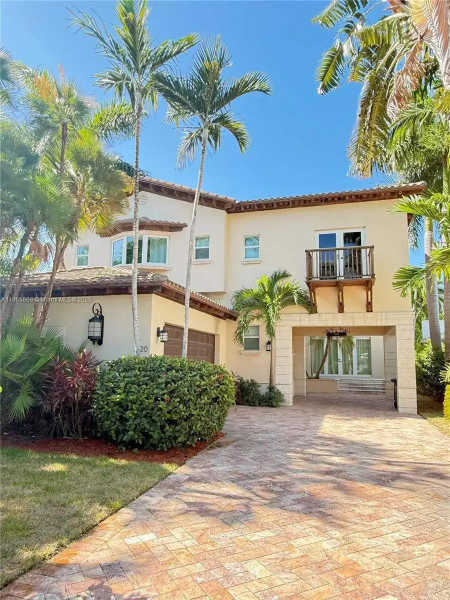 6 bedroom 7 bath Residential Lease for rent at 1420 W 21st St, Miami Beach FL 33140