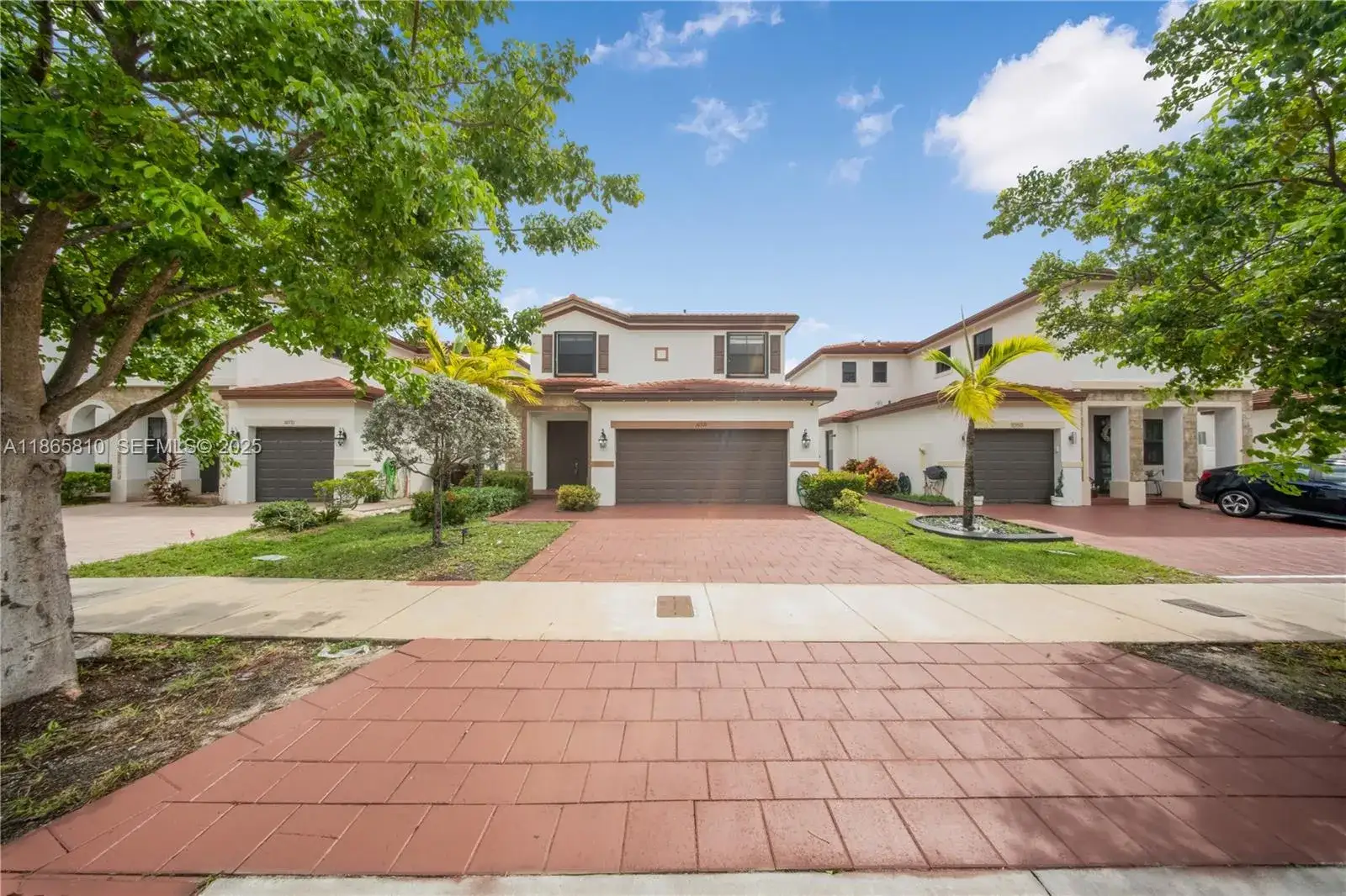 4 bedroom 3 bath Residential for sale at 10521 W 35th Way, Hialeah FL 33018