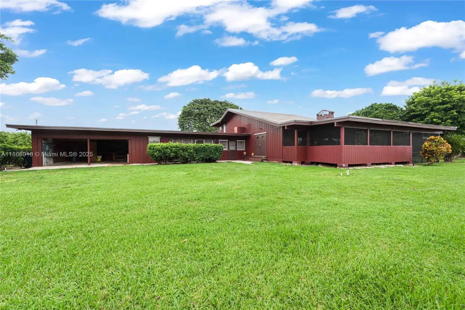 4 bedroom 4 bath Residential for sale at 19365 SW 256th St, Homestead FL 33031