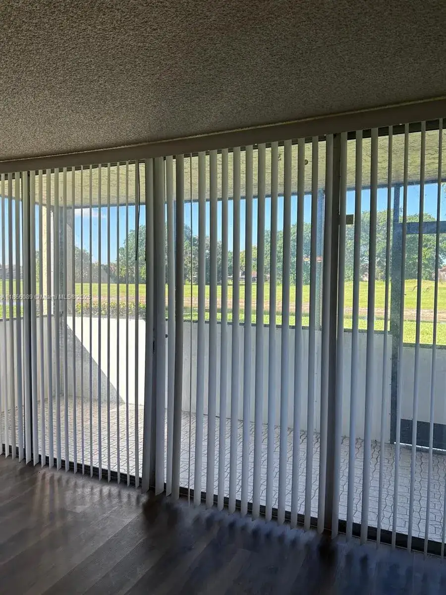3 bedroom 2 bath Residential for sale at 3671 Environ Blvd # 164, Lauderhill FL 33319