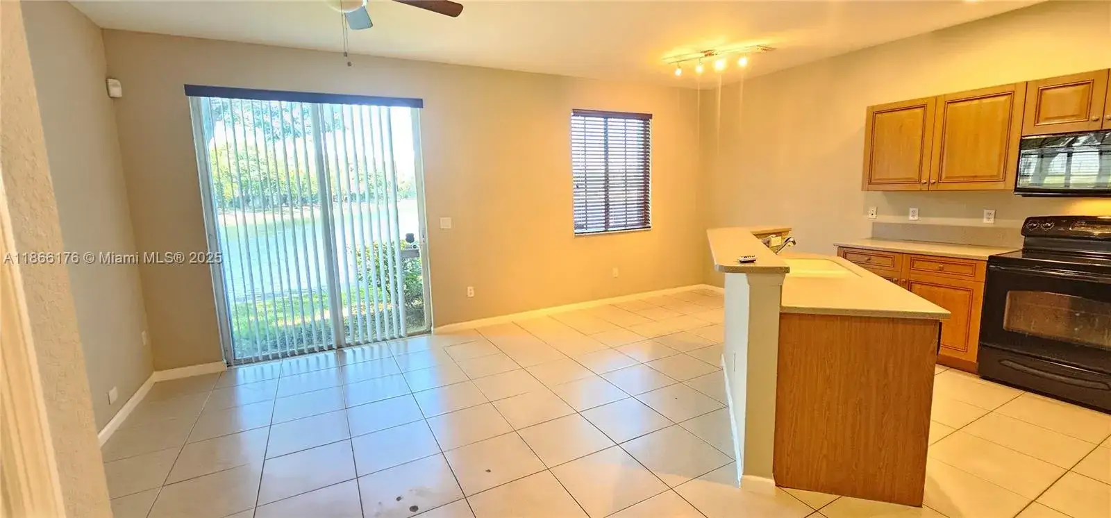 3 bedroom 2 bath Residential for sale at 2014 Marsh Harbor Dr, Riviera Beach FL 33404
