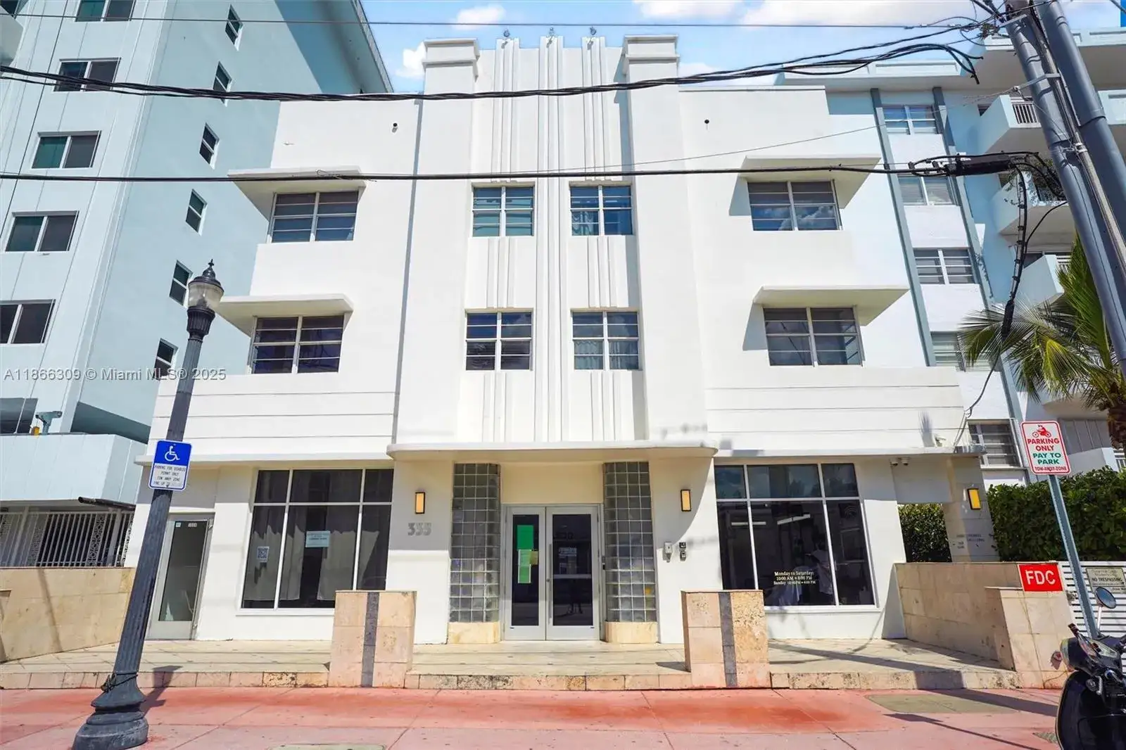 1 bedroom 1 bath Residential for sale at 335 Ocean Dr # 223, Miami Beach FL 33139
