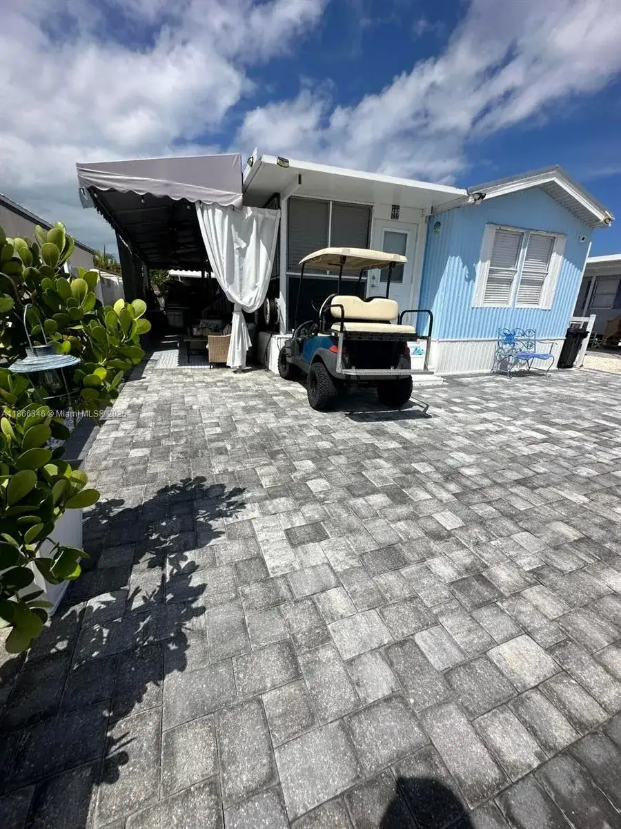 2 bedroom 1 bath Residential for sale at 325 Calusa St #499, Key Largo FL 33037