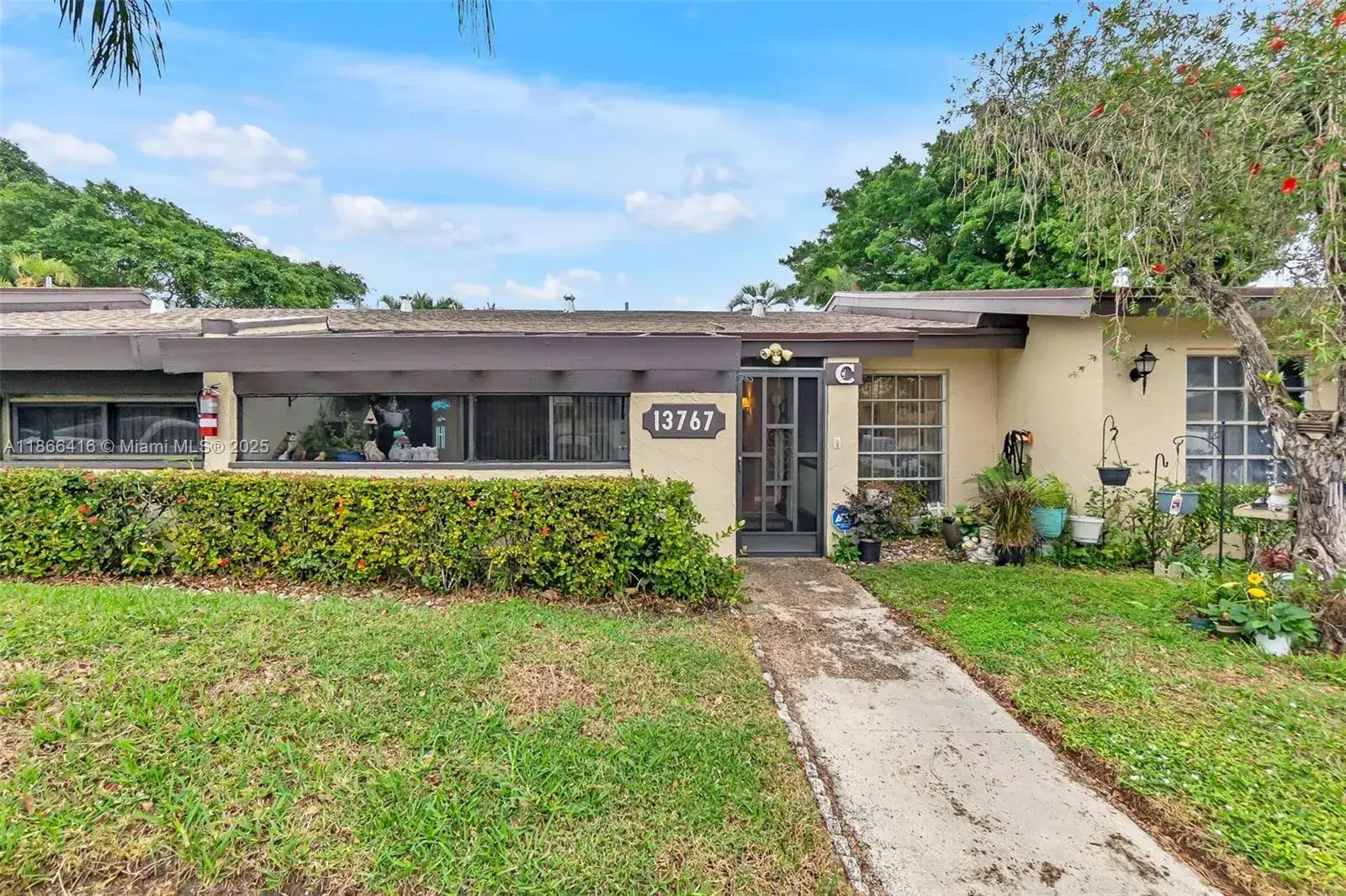2 bedroom 2 bath Residential for sale at 13767 Via Aurora # C, Delray Beach FL 33484