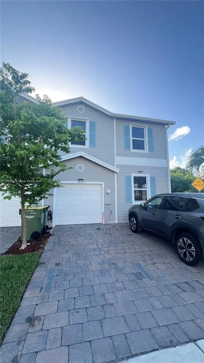 4 bedroom 3 bath Residential for sale at 1883 SE 9th Ter, Homestead FL 33034