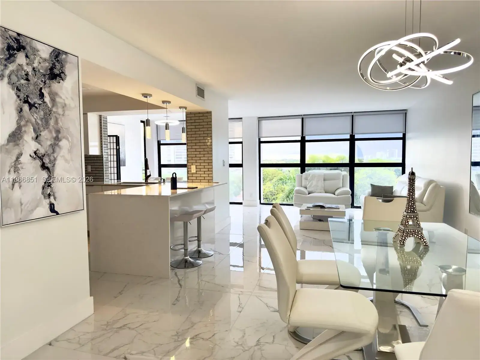 1 bedroom 1 bath Residential Lease for rent at 400 Leslie Dr # 725, Hallandale Beach FL 33009