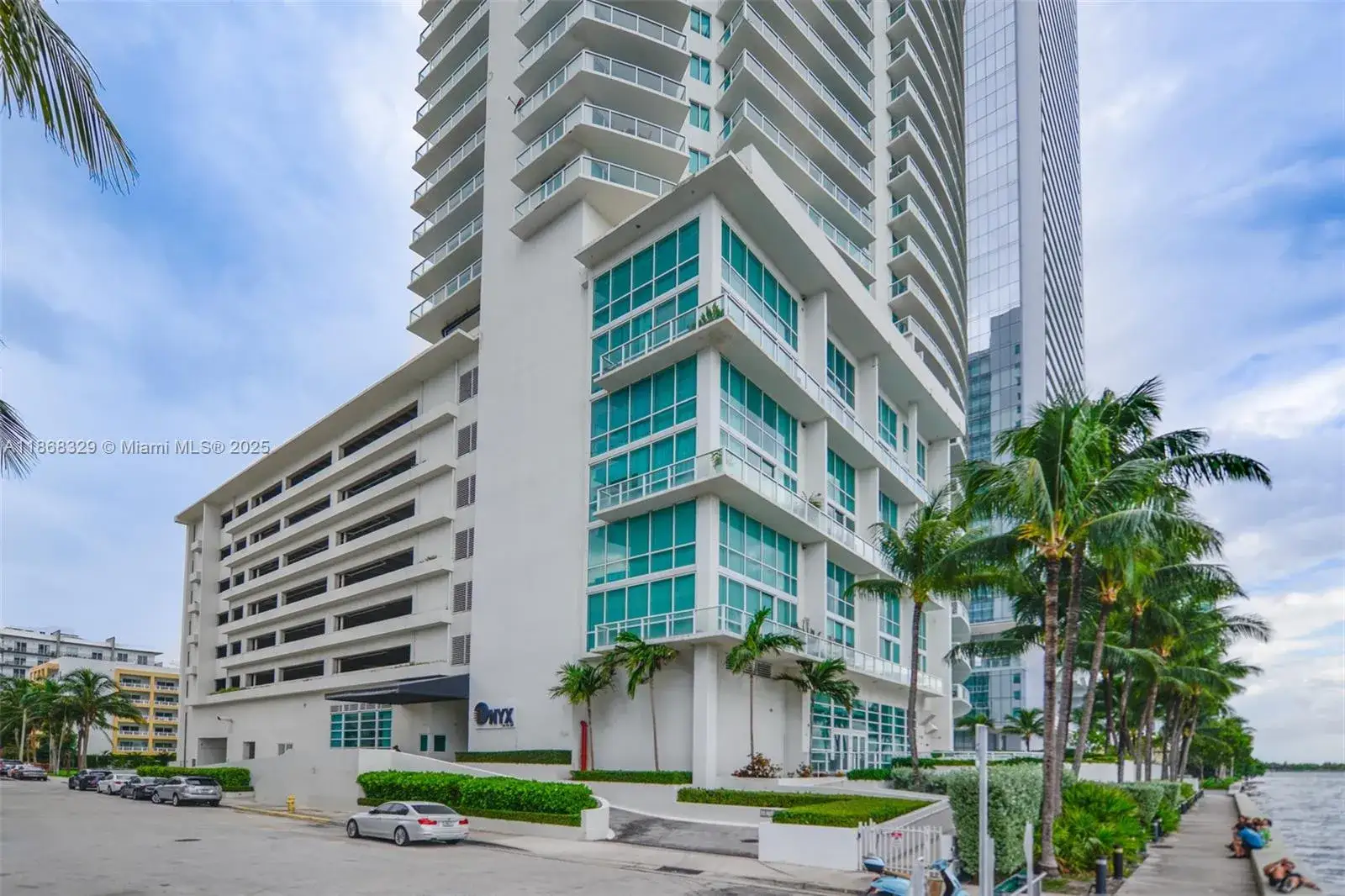 2 bedroom 2 bath Residential for sale at 665 NE 25th St # 1704, Miami FL 33137