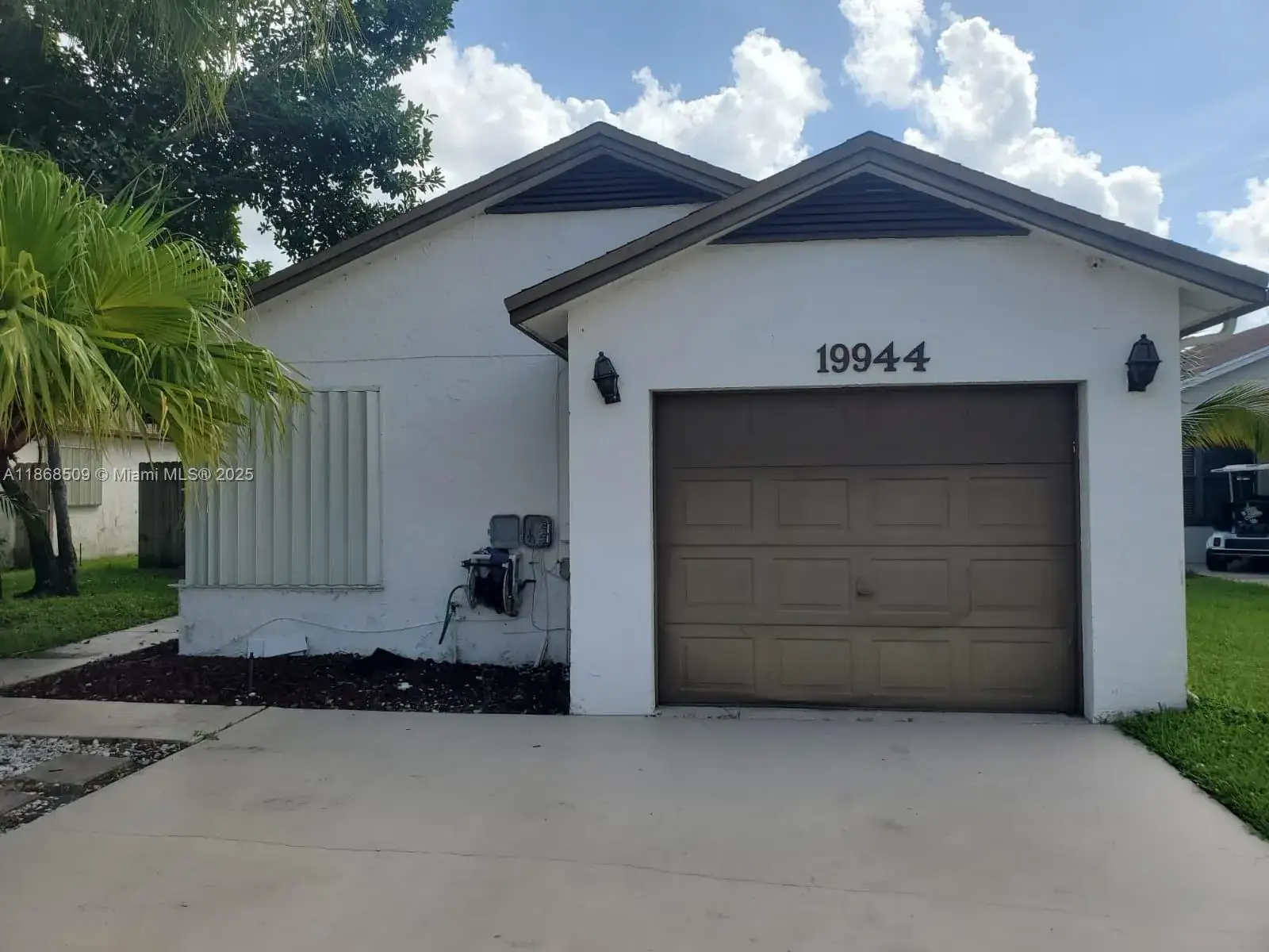 3 bedroom 2 bath Residential Lease for rent at 19944 Villa Medici Pl, Boca Raton FL 33434