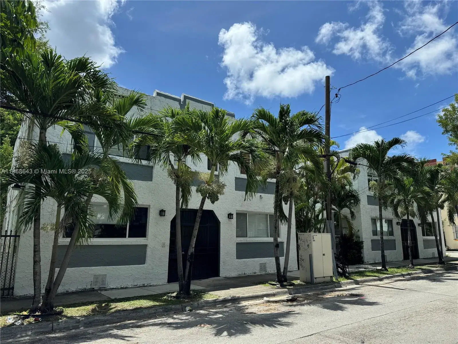 2 bedroom 1 bath Residential for sale at 103 NW 6th Ave # 2, Miami FL 33128