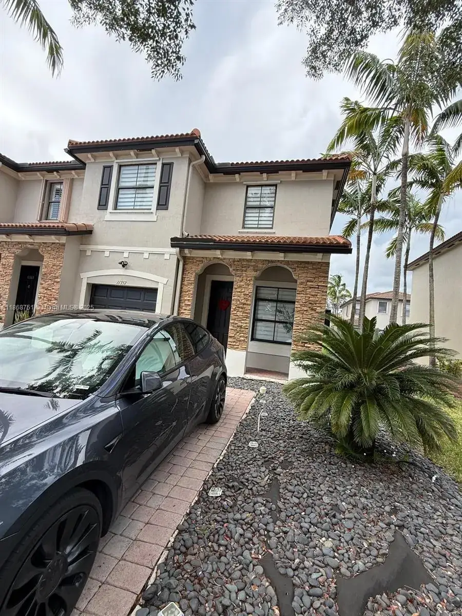 3 bedroom 2 bath Residential for sale at 11357 SW 240th St # 11357, Homestead FL 33032