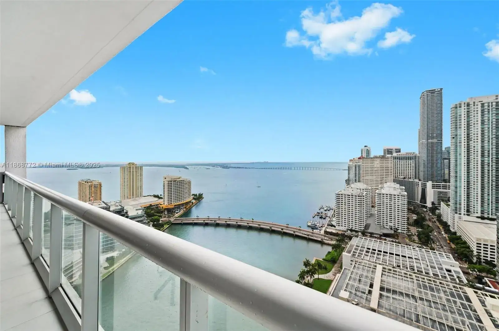 3 bedroom 2 bath Residential Lease for rent at 495 Brickell Ave # 3301, Miami FL 33131