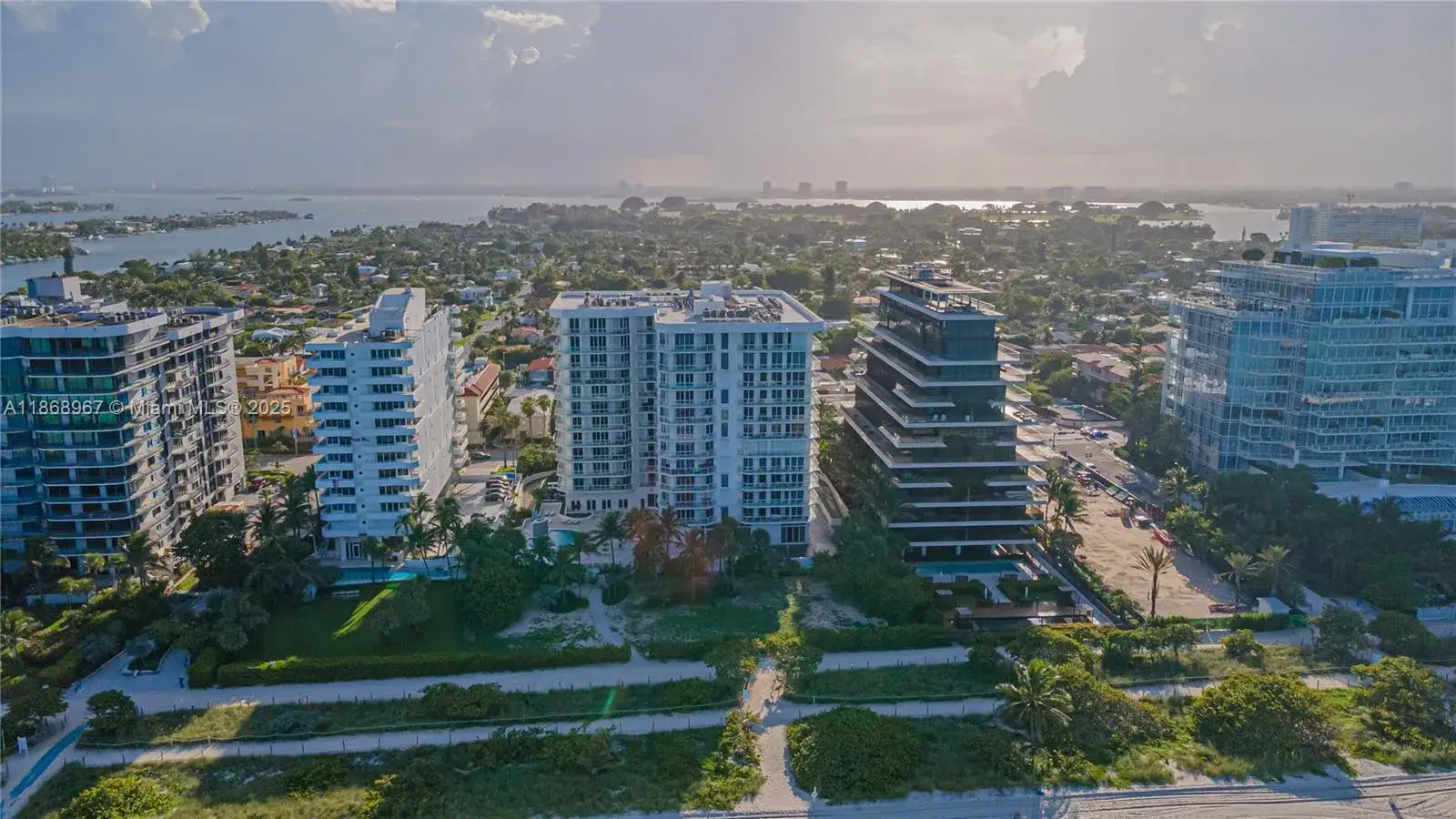 2 bedroom 2 bath Residential Lease for rent at 8925 Collins Ave # 4D, Surfside FL 33154