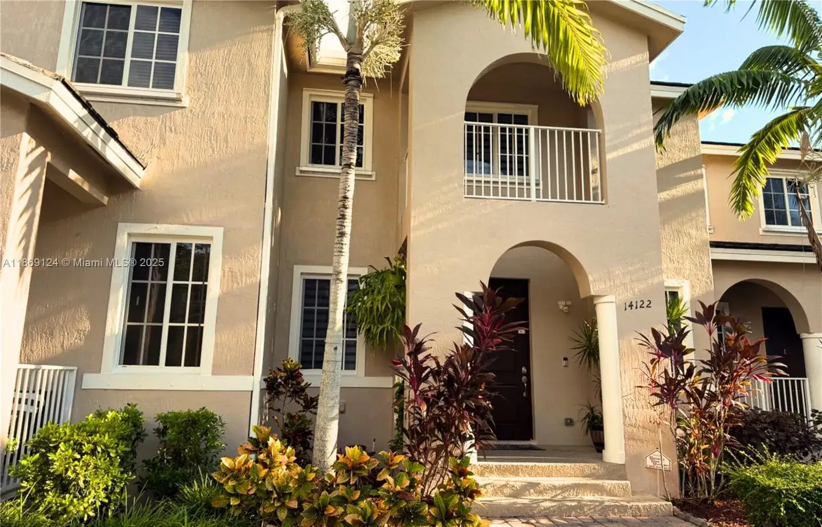 3 bedroom 2 bath Residential for sale at 14122 SW 276th St, Homestead FL 33032