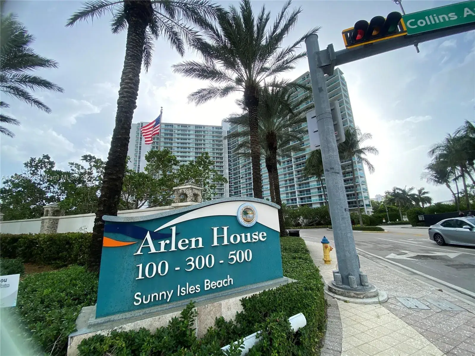 2 bedroom 2 bath Residential for sale at 100 Bayview Dr # 221, Sunny Isles Beach FL 33160