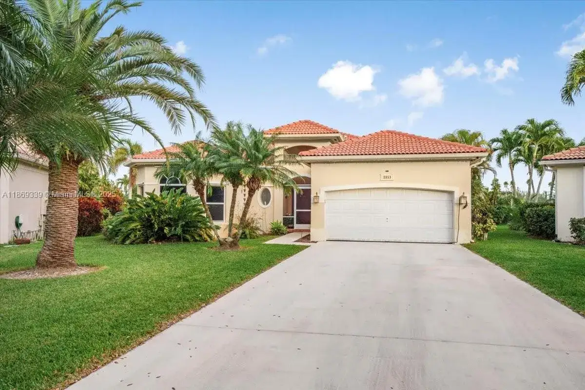 4 bedroom 2 bath Residential for sale at 2813 Augusta Ln, Homestead FL 33035