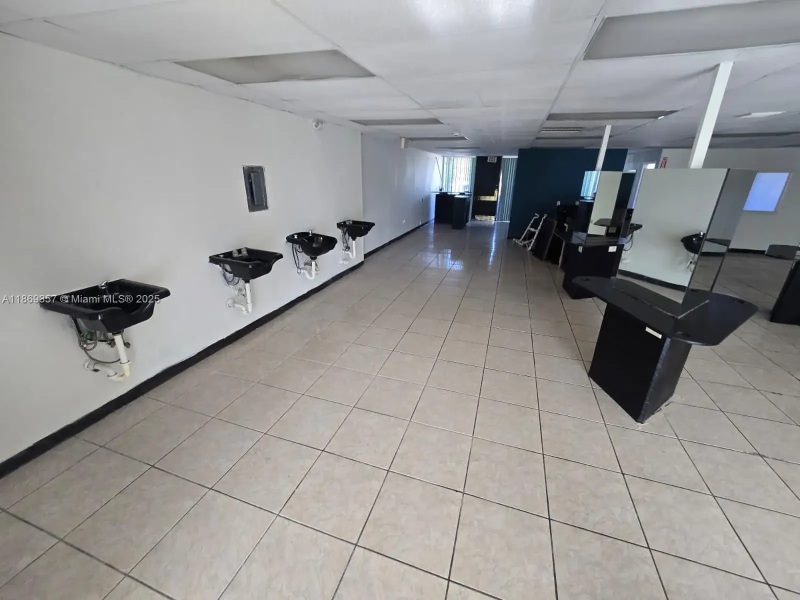 Commercial Sale for sale at 2501 N State Road 7 # 215, Margate FL 33063