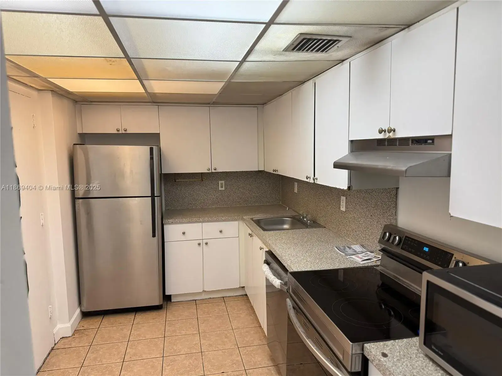 2 bedroom 2 bath Residential for sale at 1800 Sans Souci Blvd # 106, North Miami FL 33181
