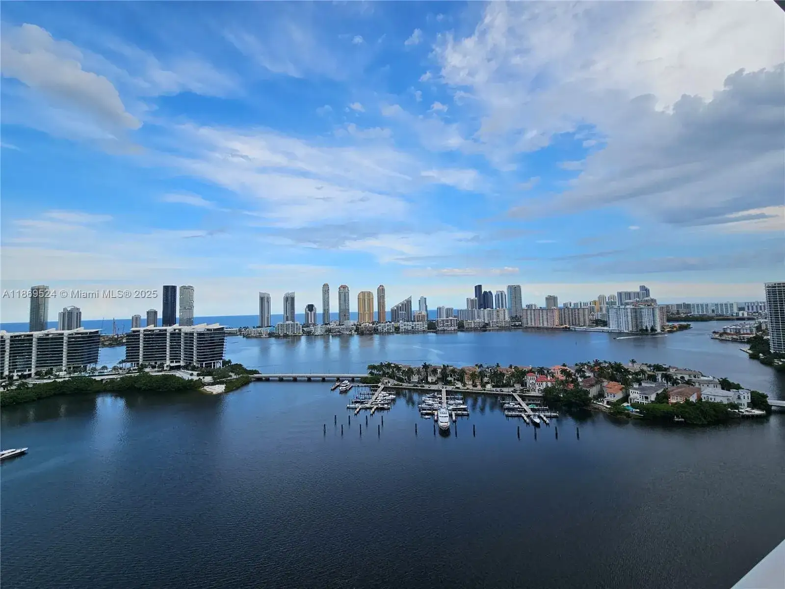 3 bedroom 3 bath Residential Lease for rent at 3201 NE 183rd St # 2607, Aventura FL 33160