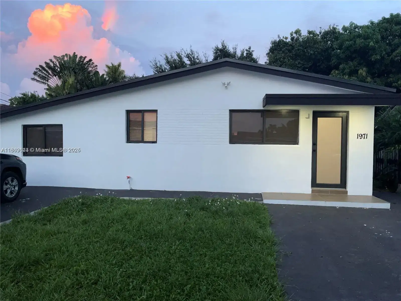 4 bedroom 3 bath Residential for sale at 1971 W 2nd Ave, Hialeah FL 33010
