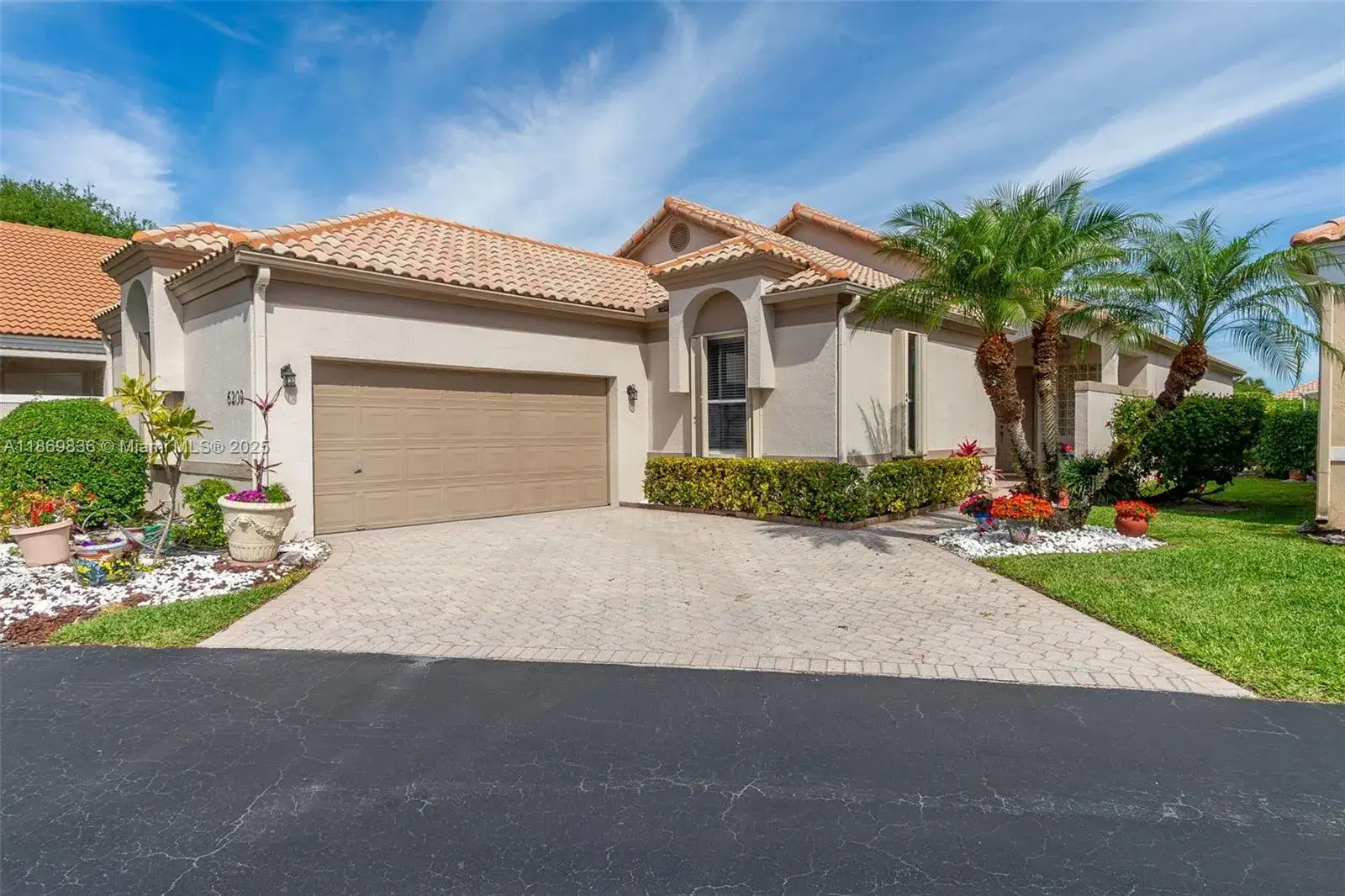 3 bedroom 2 bath Residential for sale at 6209 Evian Pl, Boynton Beach FL 33437