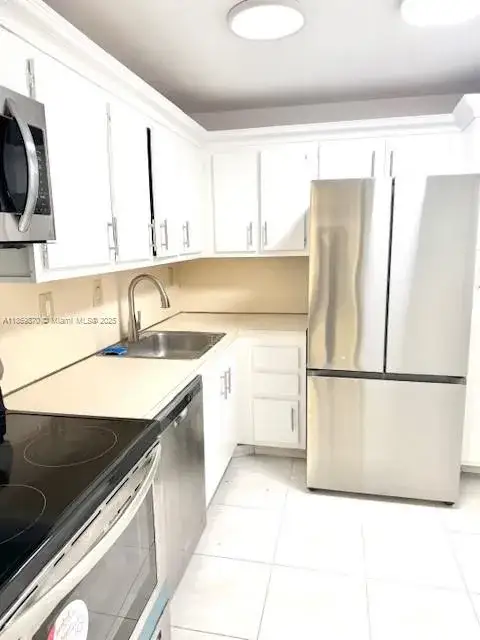 2 bedroom 2 bath Residential Lease for rent at 3731 N Country Club Dr # 1522, Aventura FL 33180