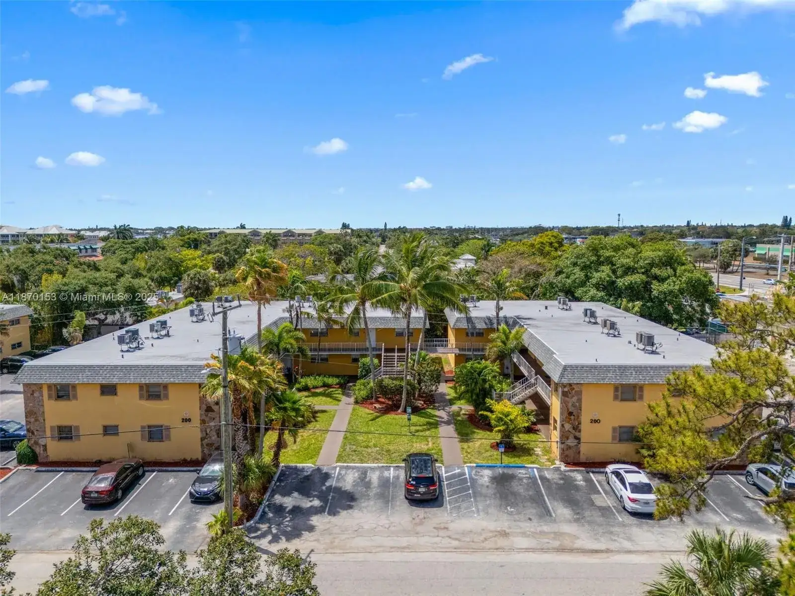 2 bedroom 2 bath Residential for sale at 200 Croton Ave # 111, Lantana FL 33462