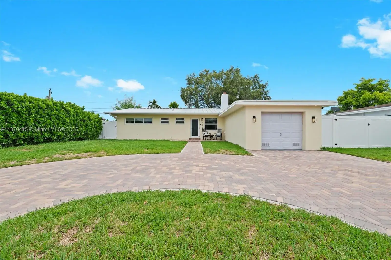 4 bedroom 2 bath Residential for sale at 9620 Jamaica Dr, Cutler Bay FL 33189