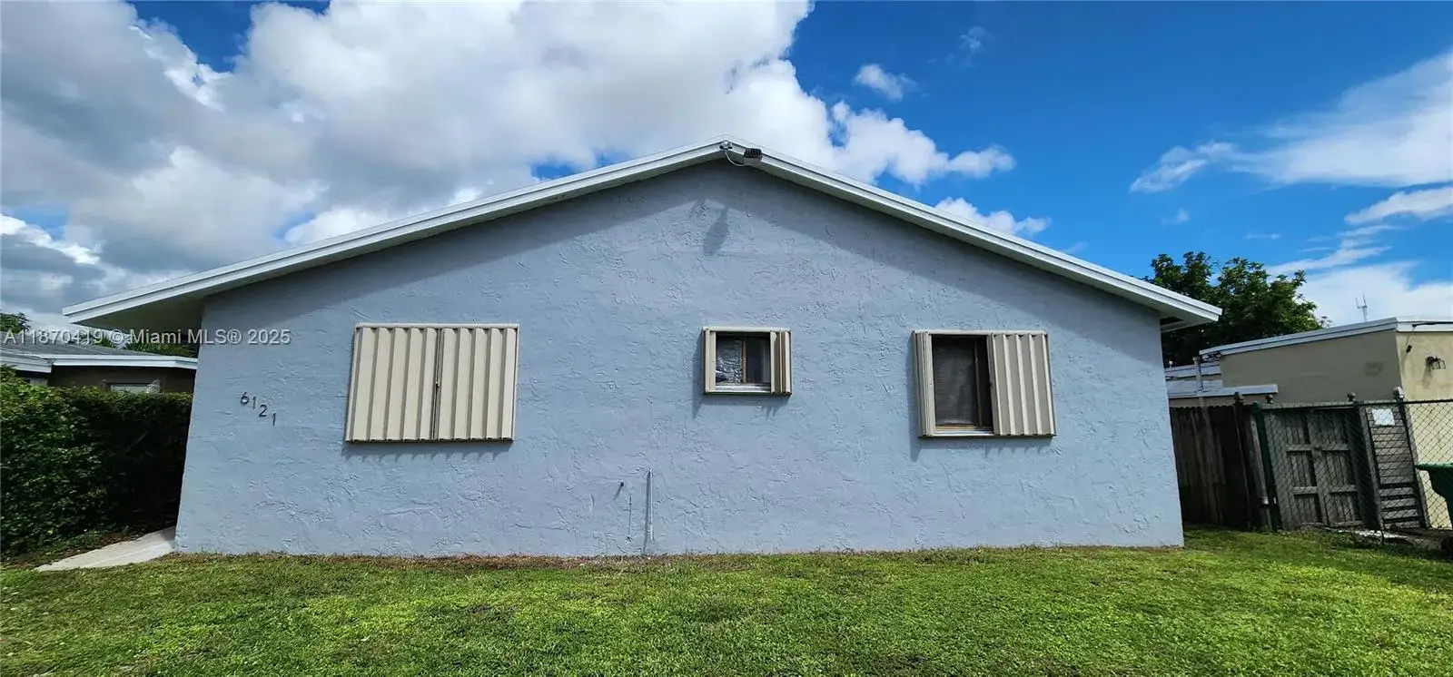 2 bedroom 2 bath Residential Lease for rent at 6121 SW 39th St, Miramar FL 33023