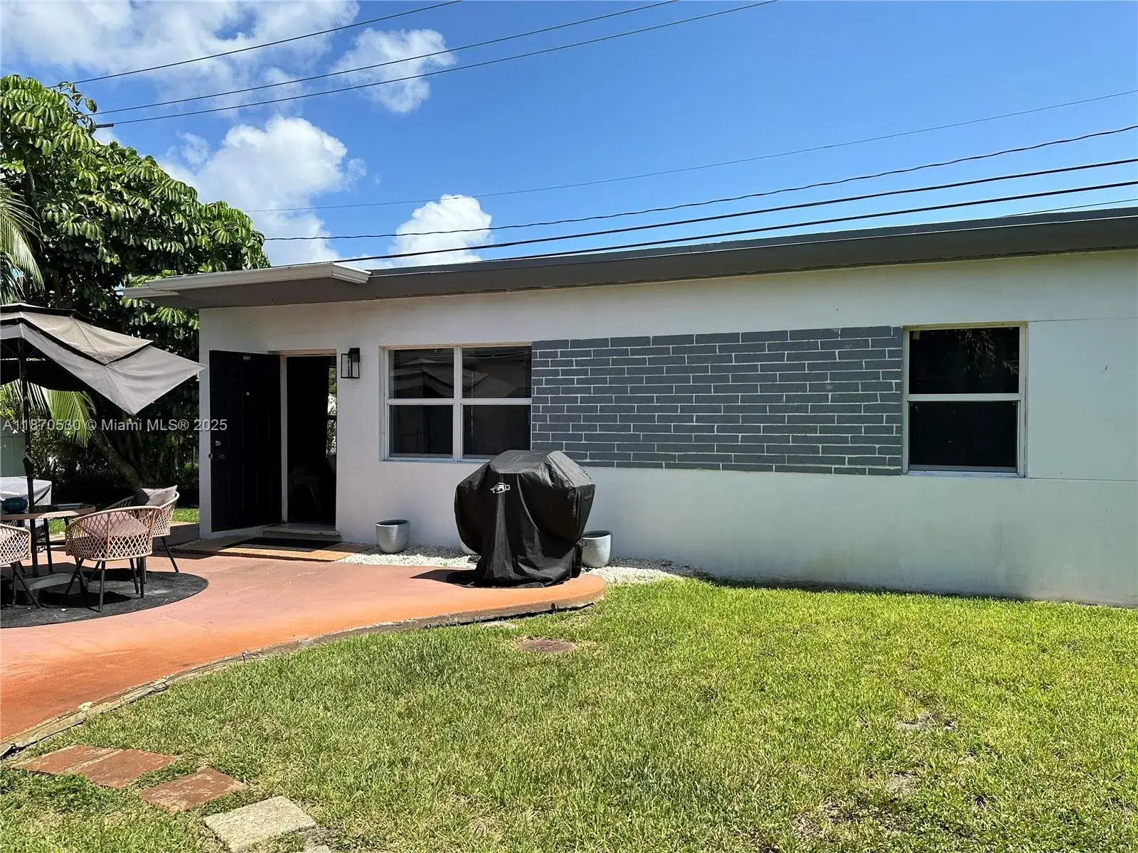 1 bedroom 1 bath Residential Lease for rent at 910 NE 81st St # R, Miami FL 33138