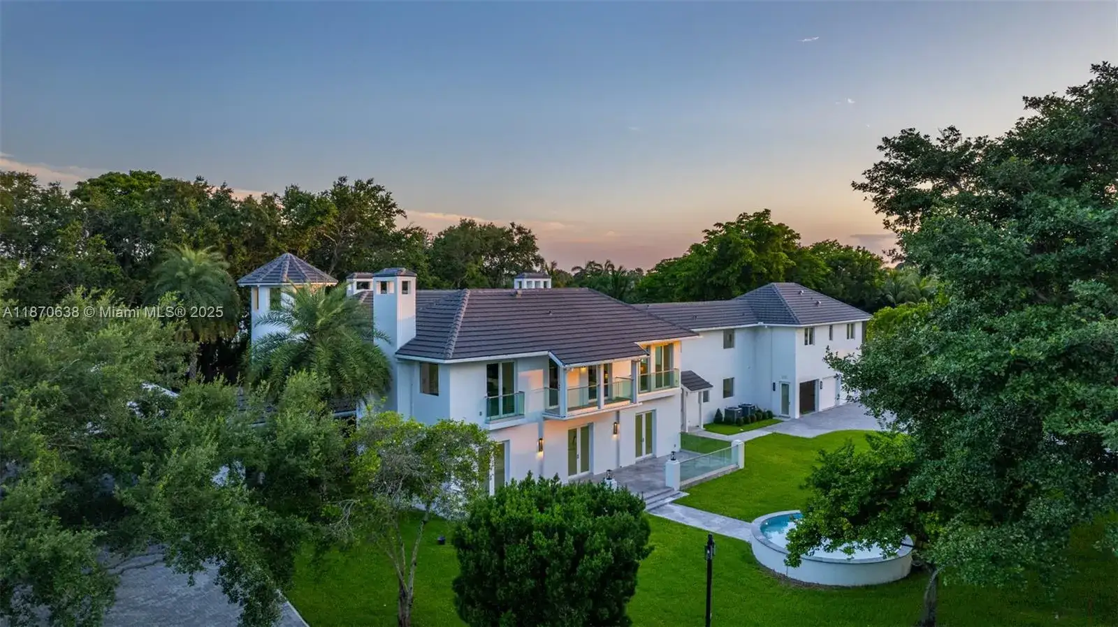 8 bedroom 8 bath Residential for sale at 13600 SW 67th Ave, Palmetto Bay FL 33158