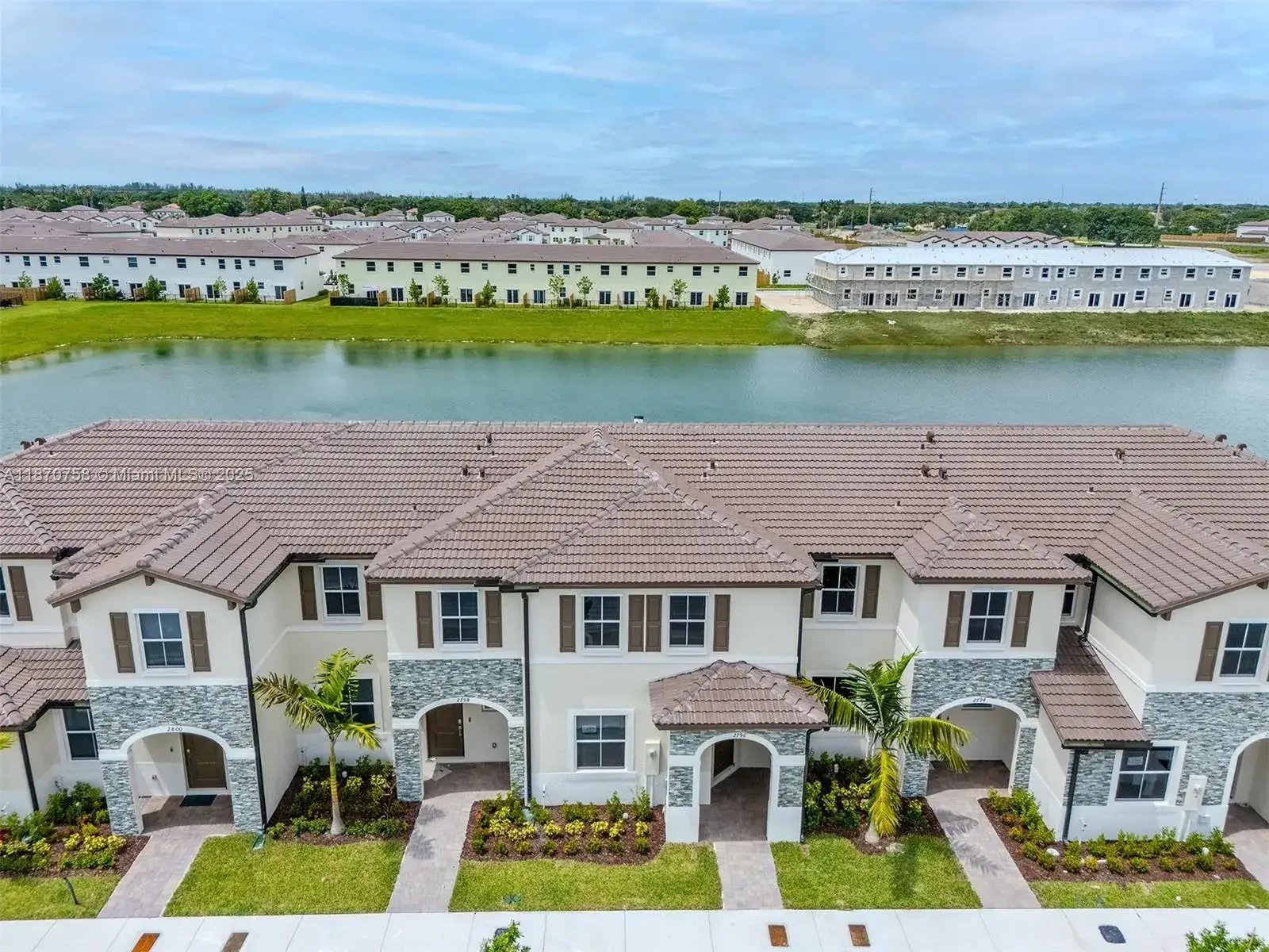 3 bedroom 2 bath Residential Lease for rent at 2796 SE 26th Ave # 2796, Homestead FL 33035
