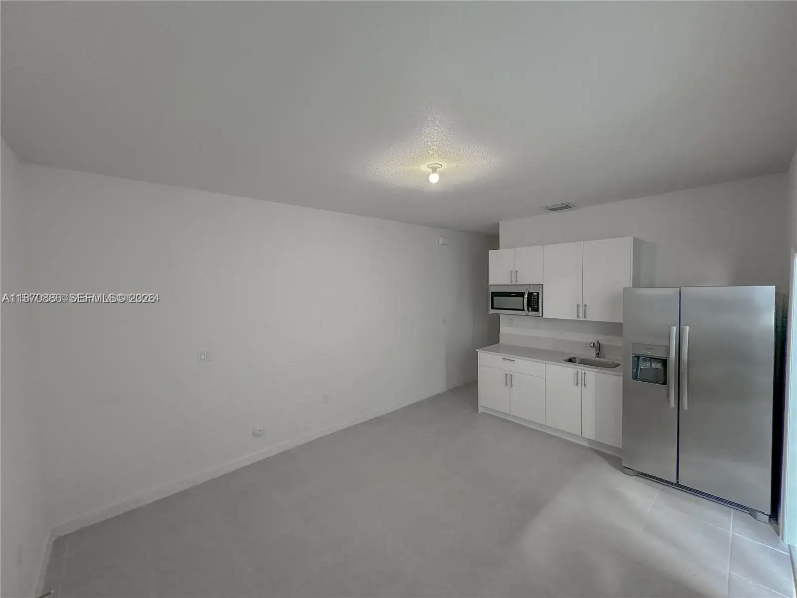 1 bedroom 1 bath Residential Lease for rent at 14804 SW 162nd St, Miami FL 33187