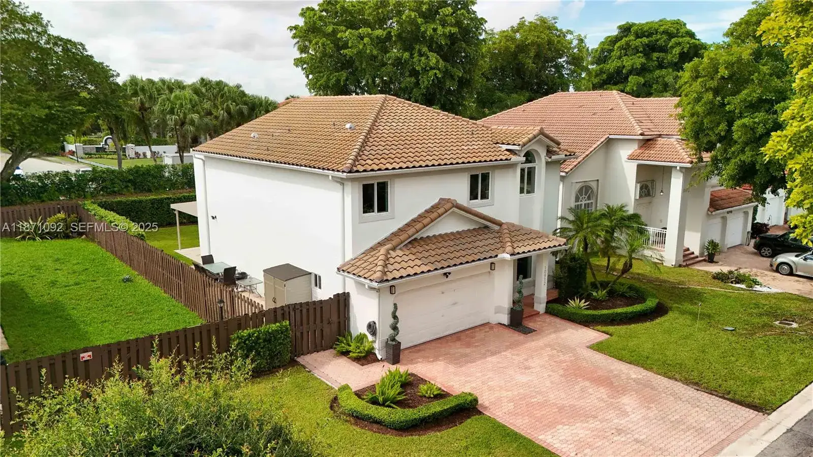 4 bedroom 3 bath Residential for sale at 10912 NW 58th Ter, Doral FL 33178