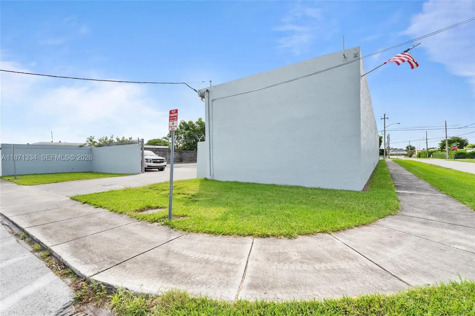 Commercial Sale for sale at 105 NE 1st RD, Homestead FL 33030