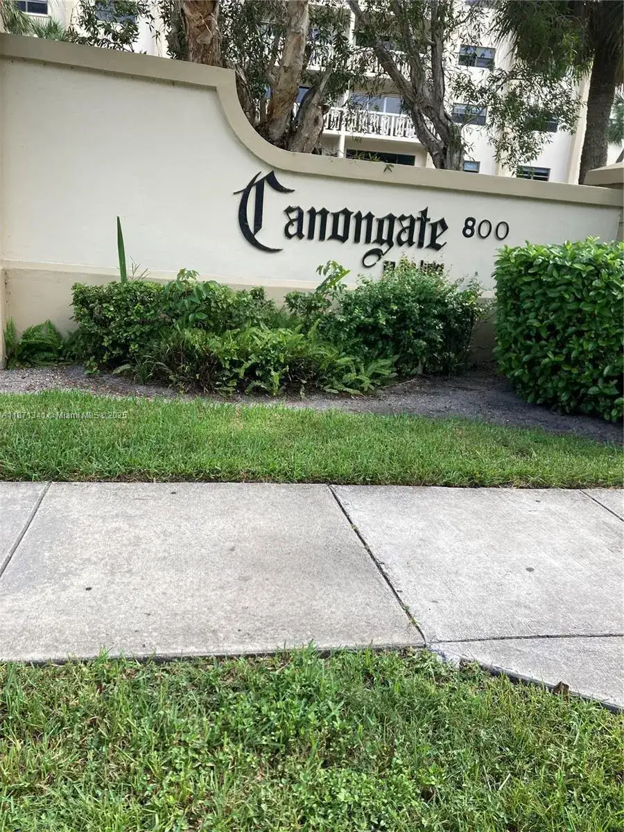 2 bedroom 2 bath Residential for sale at 800 NE 195th St # 314, Miami FL 33179