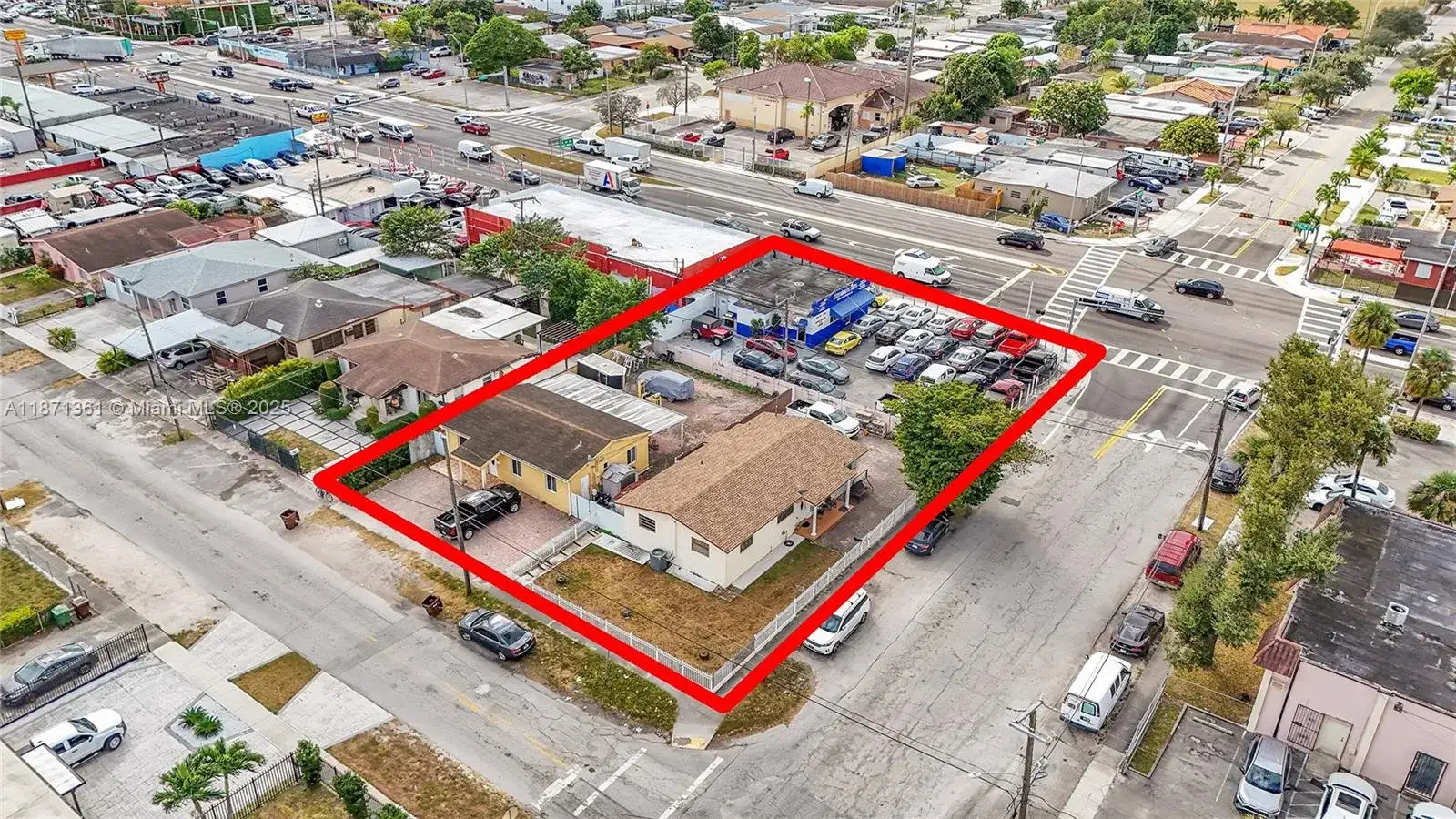 Commercial Sale for sale at 4265 E 8th Ave, Hialeah FL 33013