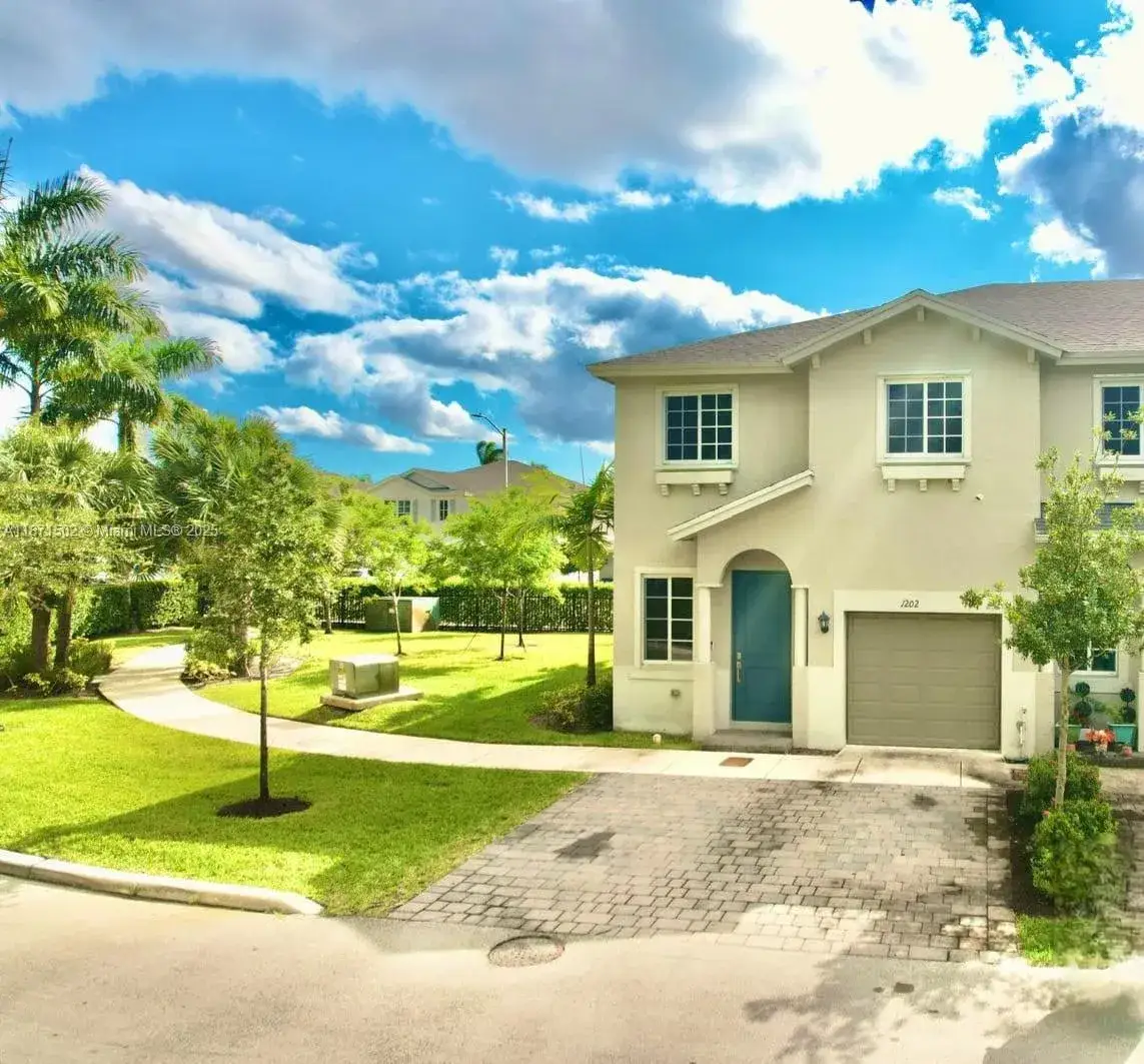4 bedroom 2 bath Residential Lease for rent at 1202 NW 208th Ter # 1202, Miami Gardens FL 33169