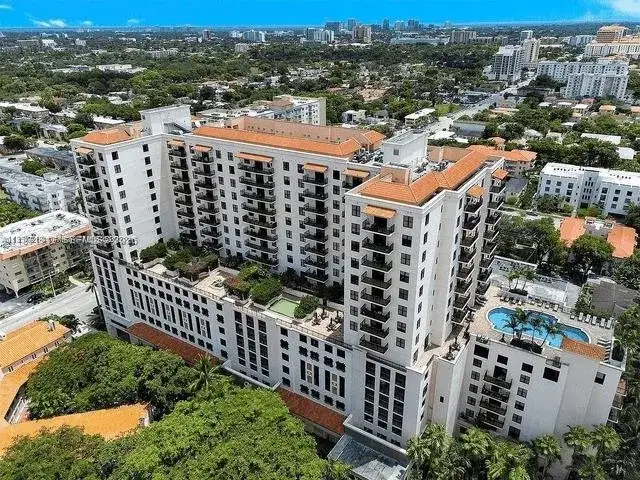 1 bedroom 1 bath Residential for sale at 888 S Douglas Rd # 1213, Coral Gables FL 33134