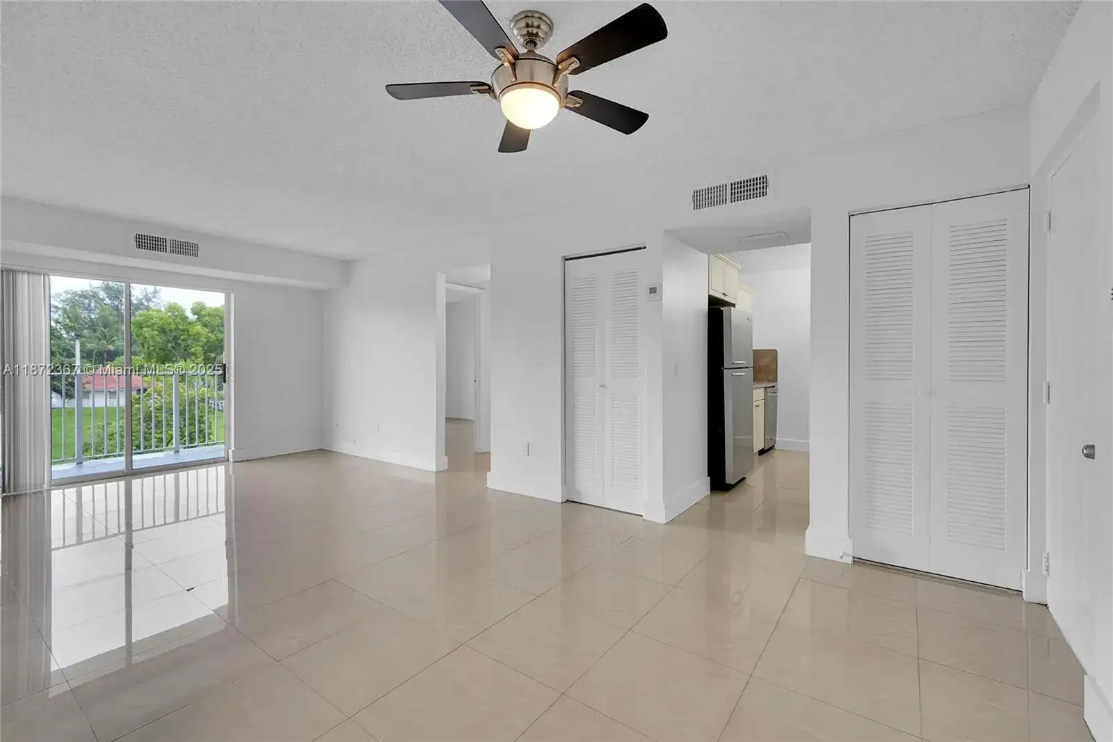 2 bedroom 2 bath Residential Lease for rent at 8260 SW 210th St # 201, Cutler Bay FL 33189